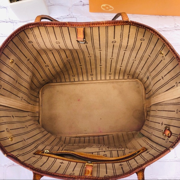 Louis Vuitton Neverfull MM - Picture 7 of 8